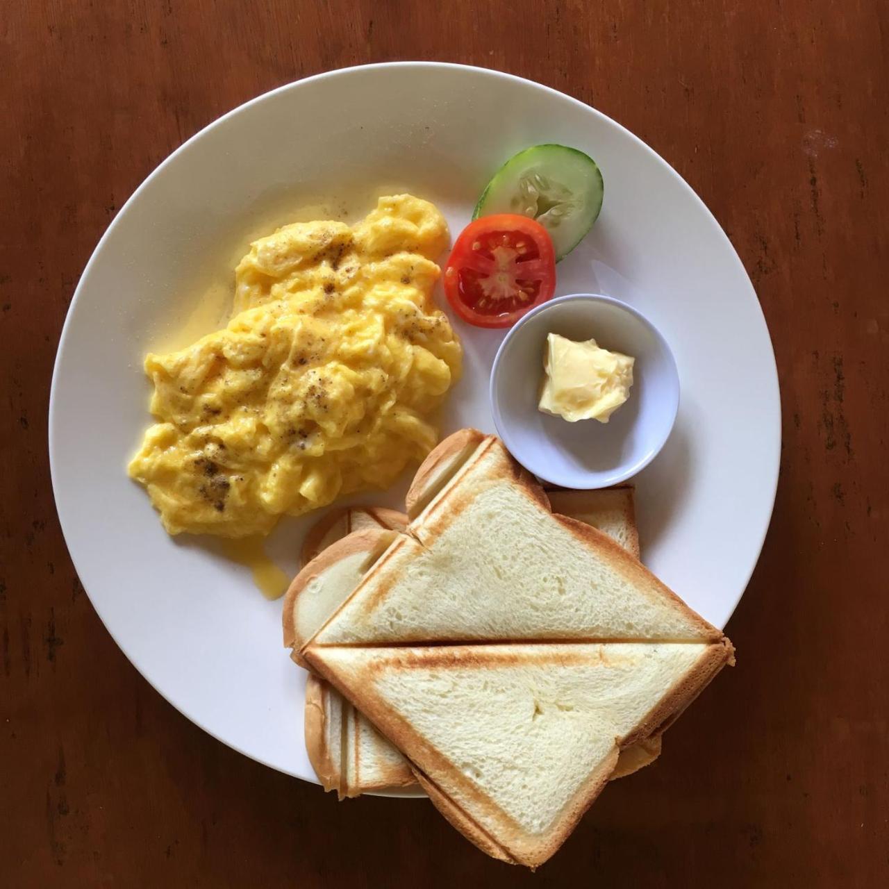 Bujang Lapuk Hostel Sekotong Kültér fotó